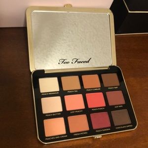 Too Faced Just Peachy mattes